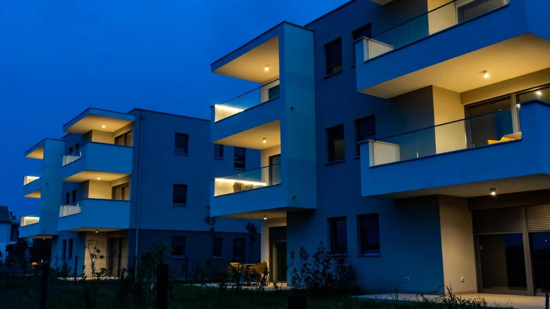 Baden Resort Basanija, Umag-With Sea View, Parking And 300M From The Beach Chorwacja